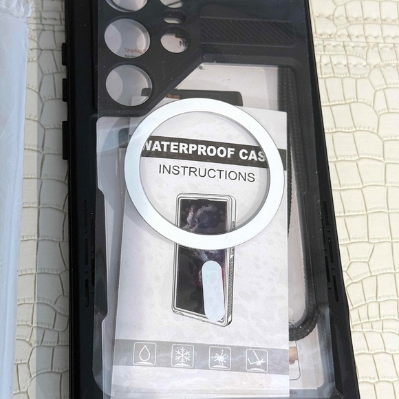 Waterproof 360 Protection-BuiltIn Screen Protectors Front/Back Case S25 Ultra - Picture 5 of 10